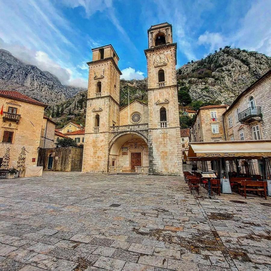 Old Town Boskovic Apartment Kotor Buitenkant foto